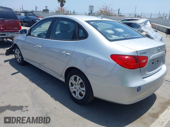 2009 Hyundai Elantra GLS z VIN KMHDU46D89U716718, wystawiony jako IAAI lot #42282841 z przebiegiem 130 843 mil mil oraz . Historia ofert i sprzedaży dostępna na DreamBid. Obrazek 3.