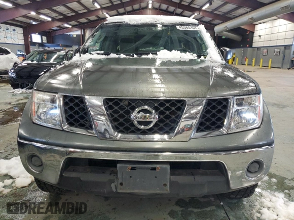 2006 Nissan Frontier Nismo z VIN 1N6AD07W86C453497, wystawiony jako Copart lot #45365105 z przebiegiem 157 687 mil mil oraz Czysty tytuł • Clean title. Historia ofert i sprzedaży dostępna na DreamBid. Obrazek 5.