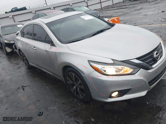 2016 Nissan Altima 2.5 SL with VIN 1N4AL3AP4GC280514, listed as a IAAI auction lot 41543329 with 154,268 mi miles. Bid and sale history available at carsss.com. Image 1.
