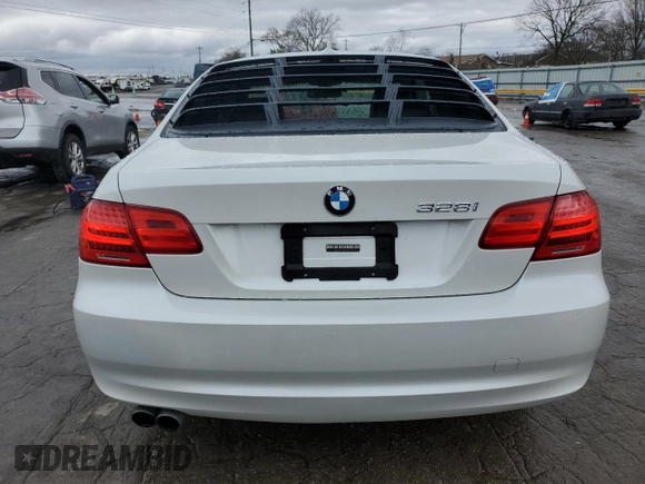 2011 BMW 3 Series 328i xDrive z VIN WBAKF3C54BE567203, wystawiony jako Copart lot #47978225 z przebiegiem 164 146 mil mil oraz Tytuł czysty. Historia ofert i sprzedaży dostępna na DreamBid. Obrazek 6.