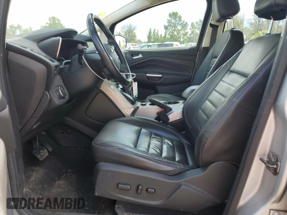 2014 Ford C-Max SEL z VIN 1FADP5BU2EL505513, wystawiony jako Copart lot #53561955 z przebiegiem 63 862 mil mil oraz Szkoda całkowita • Salvage title. Historia ofert i sprzedaży dostępna na DreamBid. Obrazek 7.