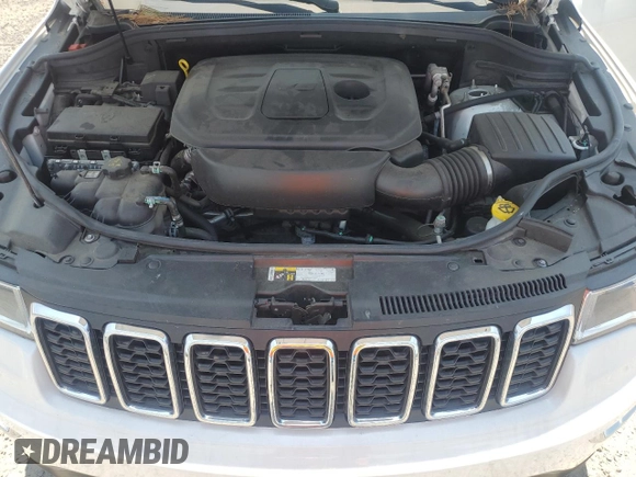 2020 Jeep Grand Cherokee Laredo E z VIN 1C4RJFAG9LC362852, wystawiony jako Copart lot #62509955 z przebiegiem 98 182 mil mil oraz Czysty tytuł • Clean title. Historia ofert i sprzedaży dostępna na DreamBid. Obrazek 12.
