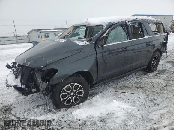 2024 Ford Expedition Max XLT z VIN 1FMJK1J86REA33833, wystawiony jako Copart lot #46241525 z przebiegiem 17 823 mil mil oraz Nie do naprawy • Non repairable. Historia ofert i sprzedaży dostępna na DreamBid. Obrazek 1.