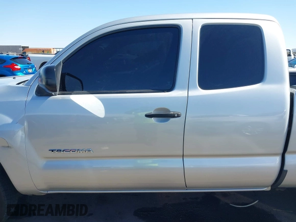 2010 Toyota Tacoma with VIN 5TETX4CN8AZ725239, listed as a IAAI auction lot 41573358 with 114,828 mi miles and . Bid and sale history available at DreamBid. Image 14.