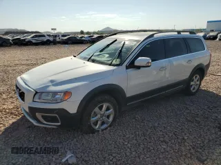 2013 Volvo XC70 3.2L with VIN YV4952BL7D1163530, listed as a Copart auction lot 74746084 with 98,045 mi miles and Salvage Title. Bid and sale history available at DreamBid. Image 1.