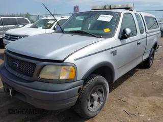 2002 Ford F-150 XL с VIN 1FTRX18L52NB18963, выставлен на аукционе IAAI как лот 42042014 с пробегом 229 262 миль миль и . История ставок и продаж доступна на DreamBid. Изображение 2.