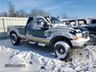 2000 Ford F-350 XL with VIN 1FTSX31F9YEB88587, listed as a Copart auction lot 45626735 with 123,973 mi miles and Salvage Title. Bid and sale history available at DreamBid. Image 4.