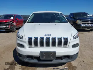 2017 Jeep Cherokee Sport with VIN 1C4PJLAB7HW654385, listed as a IAAI auction lot 41722028 with 91,033 mi miles. Bid and sale history available at carsss.com. Image 12.