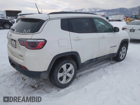 2018 Jeep Compass Latitude with VIN 3C4NJDBB8JT256755, listed as a IAAI auction lot 41523061 with 50,675 mi miles. Bid and sale history available at carsss.com. Image 4.