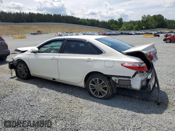 2015 Toyota Camry XLE z VIN 4T1BF1FK8FU044038, wystawiony jako Copart lot #56412165 z przebiegiem 68 363 mil mil oraz Czysty tytuł • Clean title. Historia ofert i sprzedaży dostępna na DreamBid. Obrazek 2.