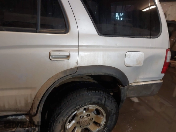 1998 Toyota 4Runner SR5 with VIN JT3HN86R1W0183463, listed as a IAAI auction lot 41515690 with 299,355 mi miles and . Bid and sale history available at DreamBid. Image 6.