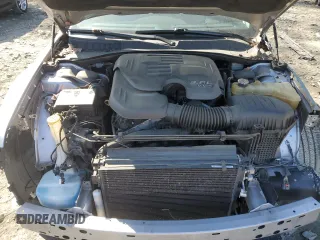 2015 Chrysler 300 Limited z VIN 2C3CCAAG7FH779797, wystawiony jako Copart lot #52281375 z przebiegiem 140 141 mil mil oraz Szkoda całkowita • Salvage title. Historia ofert i sprzedaży dostępna na DreamBid. Obrazek 11.
