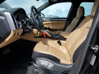 2014 Porsche Cayenne Diesel z VIN WP1AF2A2XELA42744, wystawiony jako Copart lot #61546425 z przebiegiem 72 829 mil mil oraz Szkoda całkowita • Salvage title. Historia ofert i sprzedaży dostępna na DreamBid. Obrazek 7.