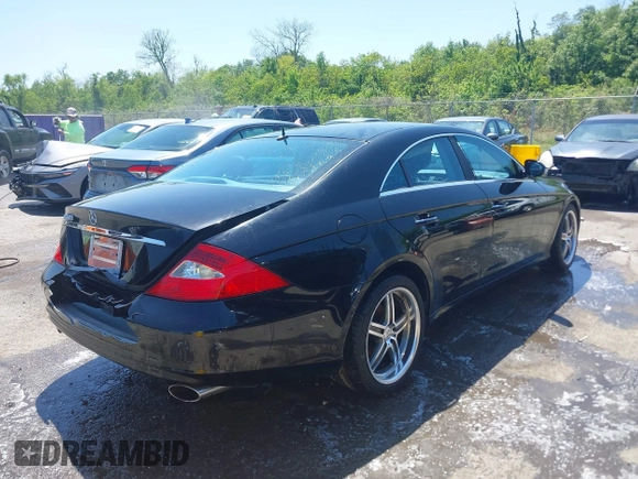 2006 Mercedes-Benz CLS 500 with VIN WDDDJ75X26A067981, listed as a IAAI auction lot 41946739 with 184,684 mi miles and . Bid and sale history available at DreamBid. Image 4.