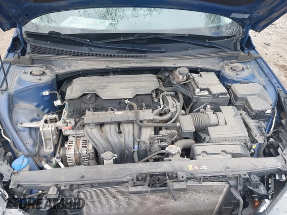 2021 Hyundai Elantra SEL z VIN 5NPLM4AG7MH045336, wystawiony jako IAAI lot #42016788 z przebiegiem 81 401 mil mil oraz . Historia ofert i sprzedaży dostępna na DreamBid. Obrazek 10.