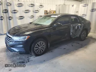 2020 Volkswagen Jetta S z VIN 3VWCB7BU6LM028027, wystawiony jako Copart lot #66180503 z przebiegiem 62 437 mil mil oraz Szkoda całkowita • Salvage title. Historia ofert i sprzedaży dostępna na DreamBid. Obrazek 1.