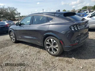 2022 Ford Mustang Mach-E Premium with VIN 3FMTK3SU1NMA57087, listed as a Copart auction lot 61045105 with 31,319 mi miles and Salvage title. Bid and sale history available at DreamBid. Image 2.