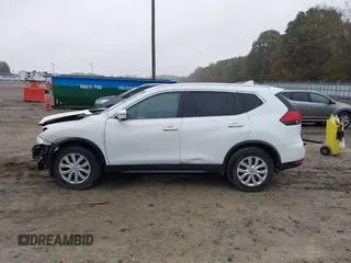 2017 Nissan Rogue SV with VIN KNMAT2MTXHP513920, listed as a IAAI auction lot 40800668 with 105,460 mi miles. Bid and sale history available at carsss.com. Image 15.