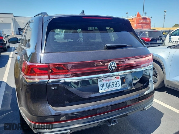 2024 Volkswagen Atlas SE with VIN 1V2HR2CA7RC565297, listed as a IAAI auction lot 42844488 with 24,398 mi miles and . Bid and sale history available at DreamBid. Image 27.