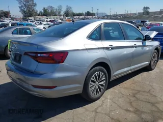 2019 Volkswagen Jetta SEL with VIN 3VWE57BU9KM193147, listed as a IAAI auction lot 41659423 with 29,675 mi miles and . Bid and sale history available at DreamBid. Image 4.