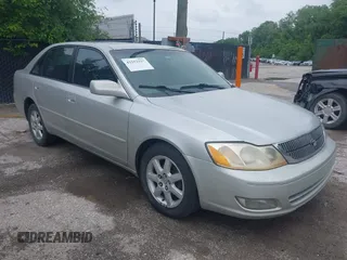 2000 Toyota Avalon XL z VIN 4T1BF28B5YU081974, wystawiony jako IAAI lot #42353337 z przebiegiem 226 932 mil mil oraz . Historia ofert i sprzedaży dostępna na DreamBid. Obrazek 1.