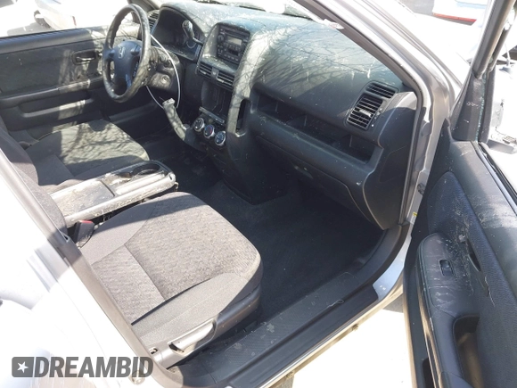 2005 Honda CR-V LX with VIN JHLRD68595C004992, listed as a IAAI auction lot 42074824 with 155,895 mi miles and . Bid and sale history available at DreamBid. Image 5.
