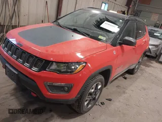 2017 Jeep Compass Trailhawk with VIN 3C4NJDDB1HT646801, listed as a IAAI auction lot 41401859 with 111,339 mi miles and . Bid and sale history available at DreamBid. Image 18.