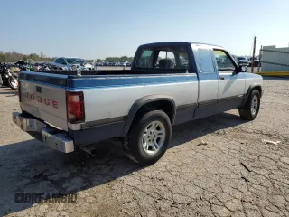 1993 Dodge Dakota z VIN 1B7FL23X3PS167652, wystawiony jako Copart lot #69067224 z przebiegiem 92 113 mil mil oraz Szkoda całkowita • Salvage title. Historia ofert i sprzedaży dostępna na DreamBid. Obrazek 3.