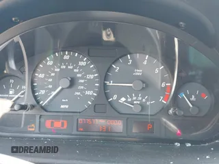 2002 BMW 3 Series 325Ci с VIN WBABS334X2PG88568, выставлен на аукционе IAAI как лот 42702995 с пробегом 77 577 миль миль и . История ставок и продаж доступна на DreamBid. Изображение 7.