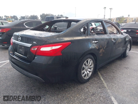 2017 Nissan Altima SV z VIN 1N4AL3AP7HC201452, wystawiony jako IAAI lot #40863286 z przebiegiem Nie podano mil oraz . Historia ofert i sprzedaży dostępna na DreamBid. Obrazek 4.