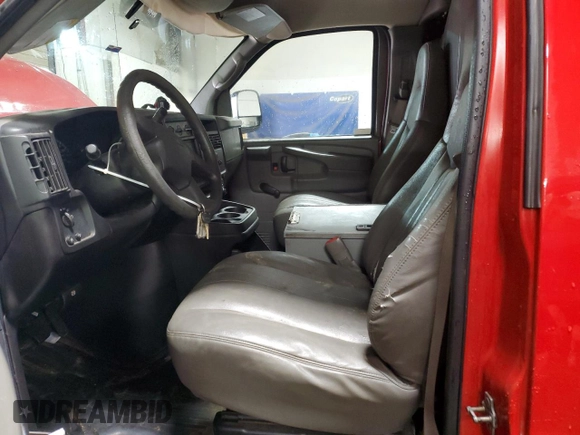 2006 Chevrolet Express Cargo Van with VIN 1GCGG25V561210610, listed as a Copart auction lot 51284105 with 194,595 mi miles and Salvage Title. Bid and sale history available at carsss.com. Image 7.