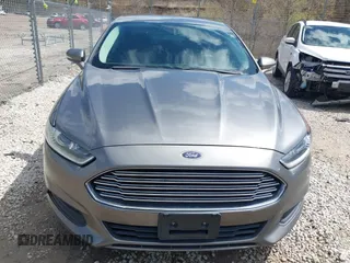 2013 Ford Fusion SE with VIN 3FA6P0H74DR185110, listed as a IAAI auction lot 42046700 with 188,909 mi miles. Bid and sale history available at carsss.com. Image 6.