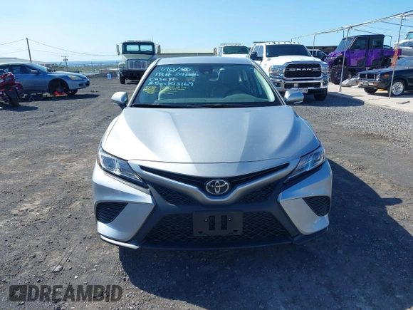 2020 Toyota Camry SE z VIN 4T1M11AK7LU993039, wystawiony jako IAAI lot #41492895 z przebiegiem 32 498 mil mil oraz . Historia ofert i sprzedaży dostępna na DreamBid. Obrazek 13.