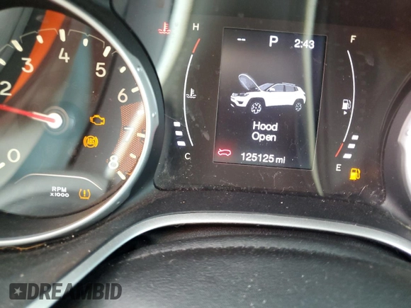 2018 Jeep Compass Sport z VIN 3C4NJCAB8JT255066, wystawiony jako Copart lot #65159805 z przebiegiem 125 125 mil mil oraz Szkoda całkowita • Salvage title. Historia ofert i sprzedaży dostępna na DreamBid. Obrazek 9.