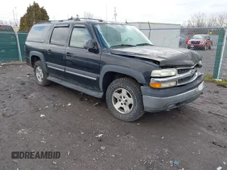 2005 Chevrolet Suburban LT with VIN 1GNFK16Z45J120196, listed as a IAAI auction lot 41649612 with 151,198 mi miles. Bid and sale history available at carsss.com. Image 1.