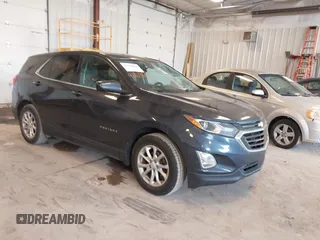 2018 Chevrolet Equinox LT z VIN 3GNAXJEV4JL164096, wystawiony jako IAAI lot #42296064 z przebiegiem 141 975 mil mil oraz . Historia ofert i sprzedaży dostępna na DreamBid. Obrazek 1.
