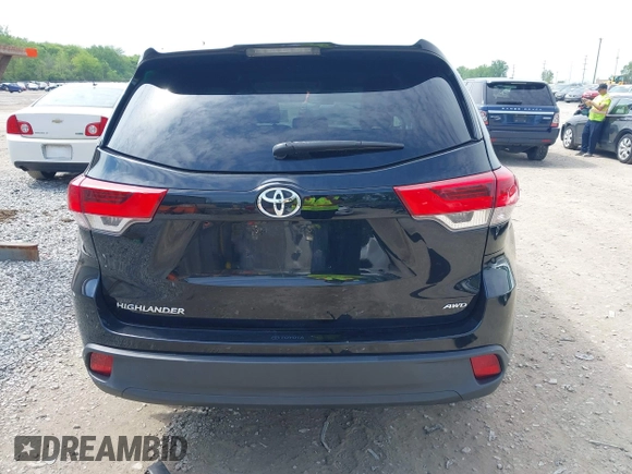 2018 Toyota Highlander LE z VIN 5TDBZRFH7JS889068, wystawiony jako IAAI lot #42220960 z przebiegiem 139 106 mil mil oraz . Historia ofert i sprzedaży dostępna na DreamBid. Obrazek 17.