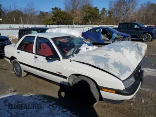 1991 Chevrolet Corsica z VIN 1G1LT53G3ME164497, wystawiony jako Copart lot #89163195 z przebiegiem 106 373 mil mil oraz Szkody całkowita. Historia ofert i sprzedaży dostępna na DreamBid. Obrazek 4.