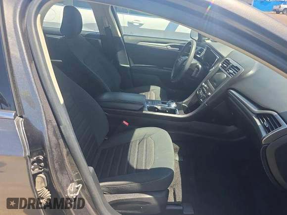 2020 Ford Fusion SE with VIN 3FA6P0LU8LR195683, listed as a IAAI auction lot 42786965 with 71,252 mi miles and . Bid and sale history available at DreamBid. Image 19.