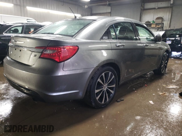 2013 Chrysler 200 Touring with VIN 1C3CCBBB5DN552931, listed as a Copart auction lot 47372985 with Not Provided miles and Salvage Title. Bid and sale history available at carsss.com. Image 3.