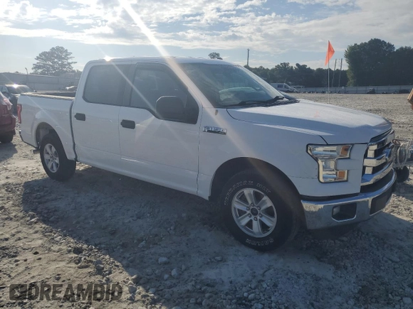 2015 Ford F-150 XL with VIN 1FTEW1CF5FKD83182, listed as a Copart auction lot 64129995 with 271,481 mi miles and Clean title. Bid and sale history available at DreamBid. Image 4.
