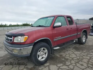 2001 Toyota Tundra SR5 with VIN 5TBRT34111S139340, listed as a Copart auction lot 51464275 with 212,603 mi miles and Salvage Title. Bid and sale history available at carsss.com. Image 1.