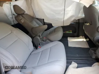 2018 Toyota Sienna XLE Auto Access Seat с VIN 5TDYZ3DC7JS905865, выставлен на аукционе Copart как лот 62263995 с пробегом Не указан миль и Списание • Salvage title. История ставок и продаж доступна на DreamBid. Изображение 11.