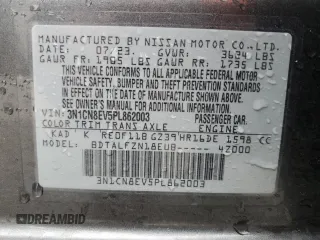 2023 Nissan Versa SV z VIN 3N1CN8EV5PL862003, wystawiony jako Copart lot #60059595 z przebiegiem 35 896 mil mil oraz Czysty tytuł • Clean title. Historia ofert i sprzedaży dostępna na DreamBid. Obrazek 12.