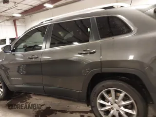 2018 Jeep Cherokee Limited with VIN 1C4PJMDX7JD535623, listed as a IAAI auction lot 41824338 with 99,992 mi miles. Bid and sale history available at carsss.com. Image 15.
