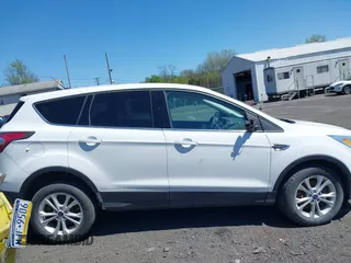 2017 Ford Escape SE with VIN 1FMCU9GD4HUB55262, listed as a IAAI auction lot 42146088 with 98,407 mi miles. Bid and sale history available at carsss.com. Image 13.