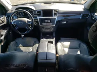 2015 Mercedes-Benz GL-Class GL 350 BlueTEC with VIN 4JGDF2EE8FA527847, listed as a Copart auction lot 70300993 with 138,496 mi miles. Bid and sale history available at carsss.com. Image 8.