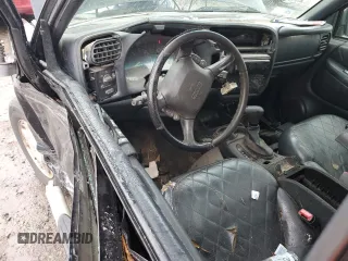 2000 GMC Jimmy Diamond Edition Luxury with VIN 1GKDT13W7Y2283256, listed as a Copart auction lot 44202425 with 292,423 mi miles and Salvage Title. Bid and sale history available at carsss.com. Image 8.