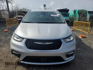 2024 Chrysler Pacifica Hybrid Select z VIN 2C4RC1S71RR141595, wystawiony jako Copart lot #51647615 z przebiegiem 20 475 mil mil oraz Nie do naprawy • Non repairable. Historia ofert i sprzedaży dostępna na DreamBid. Obrazek 5.