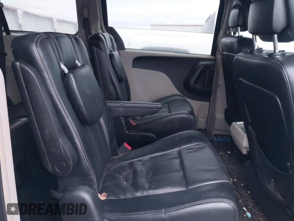 2015 Chrysler Town & Country Touring with VIN 2C4RC1BG1FR534220, listed as a IAAI auction lot 41489371 with 136,923 mi miles. Bid and sale history available at carsss.com. Image 8.